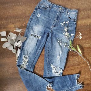 JustFab Destructed Skinny Jeans - Size 27 (US)